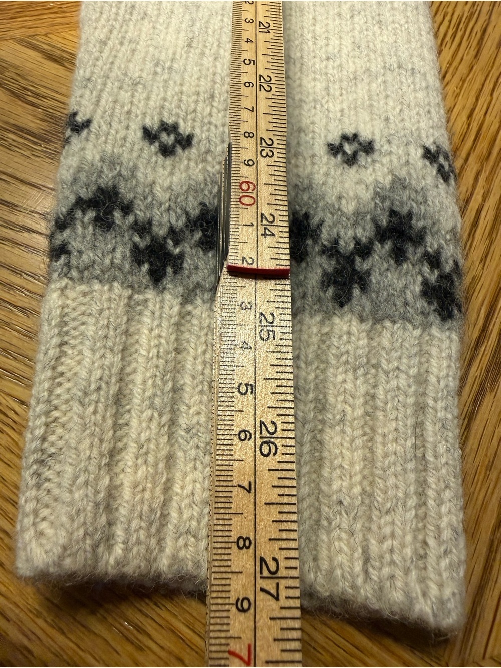 L.L.Bean 100% Lambswool Fair Isle Nordic Sweater Gray Black Women’s Medium - Picture 7 of 10